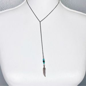 Boho Feather Choker Necklace Silver Colored Lariat with Feather Charm and Beads